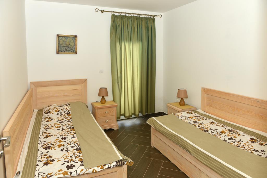 Apartments Kuljace Sveti Stefan Luaran gambar