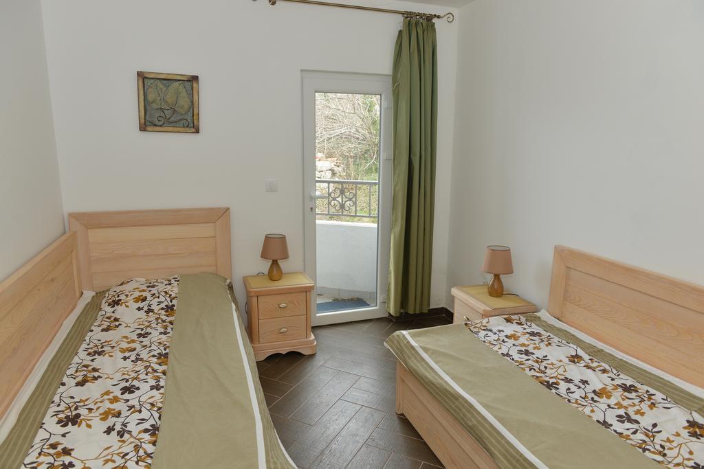 Apartments Kuljace Sveti Stefan Luaran gambar