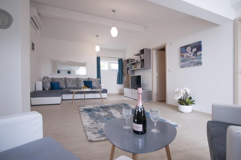 Apartments Kuljace Sveti Stefan Luaran gambar